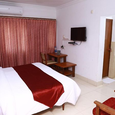 Hotel Nandanam Guruvāyūr Dış mekan fotoğraf