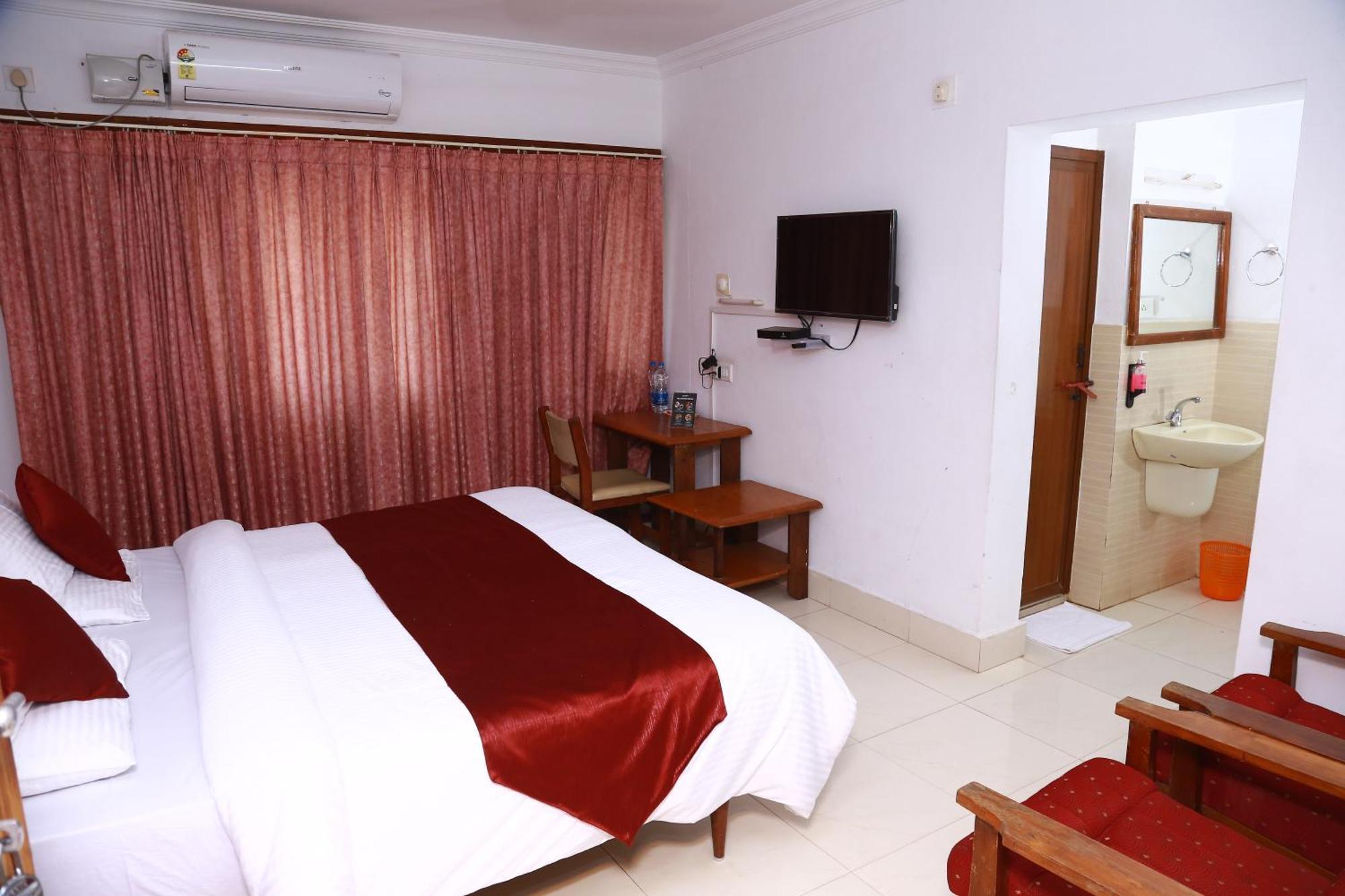 Hotel Nandanam Guruvāyūr Dış mekan fotoğraf